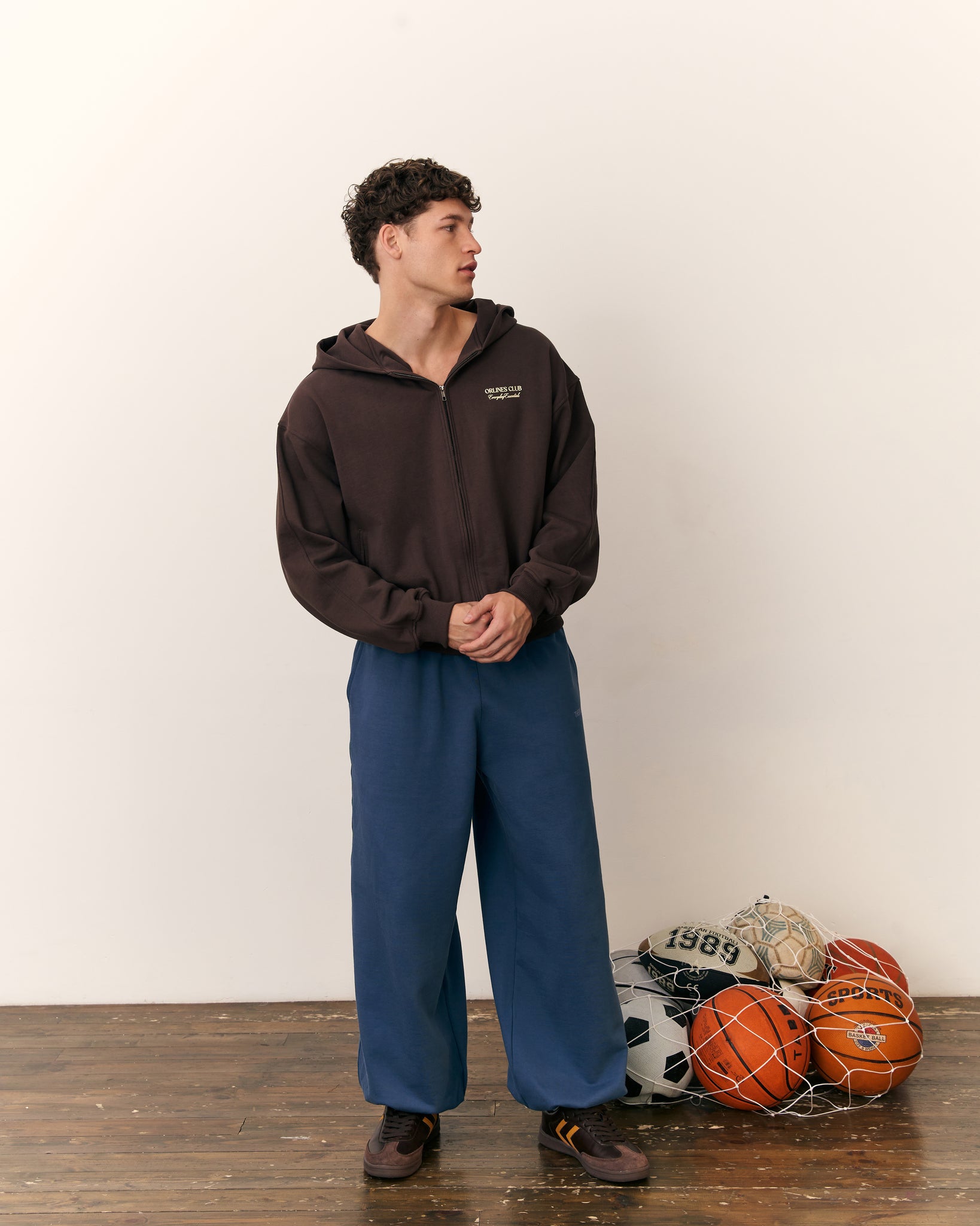 ESSENTIALS ZIP-HOODIE-5