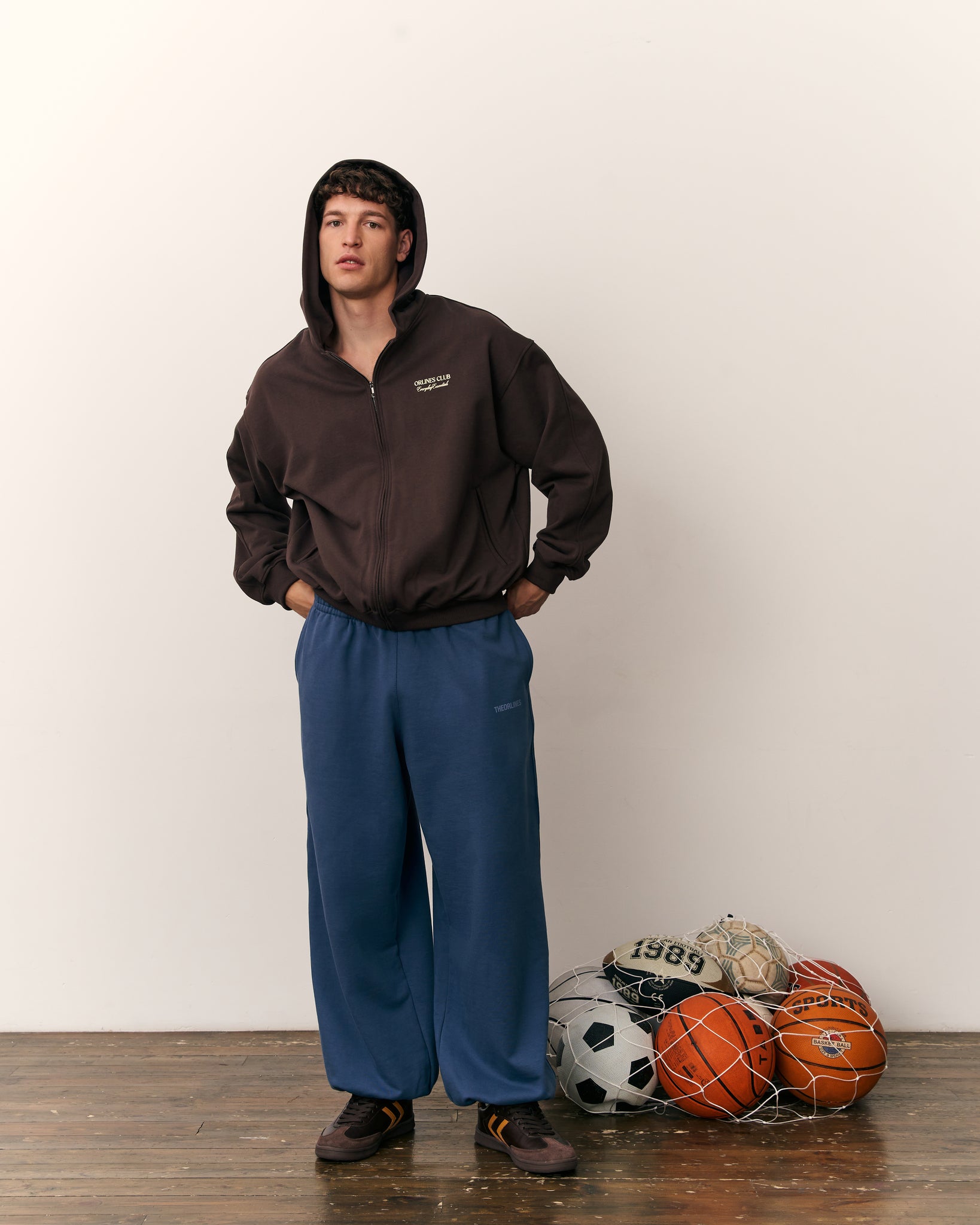 ESSENTIALS ZIP-HOODIE-6