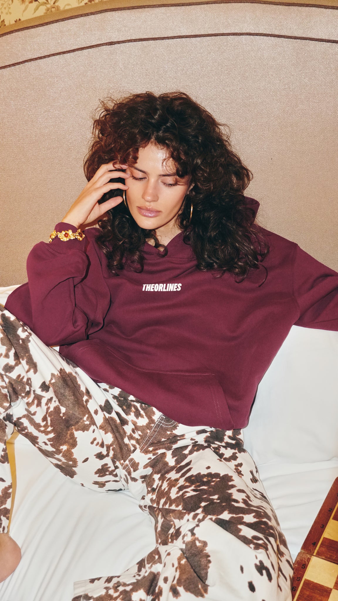 VELVET VINE HOODIE-2