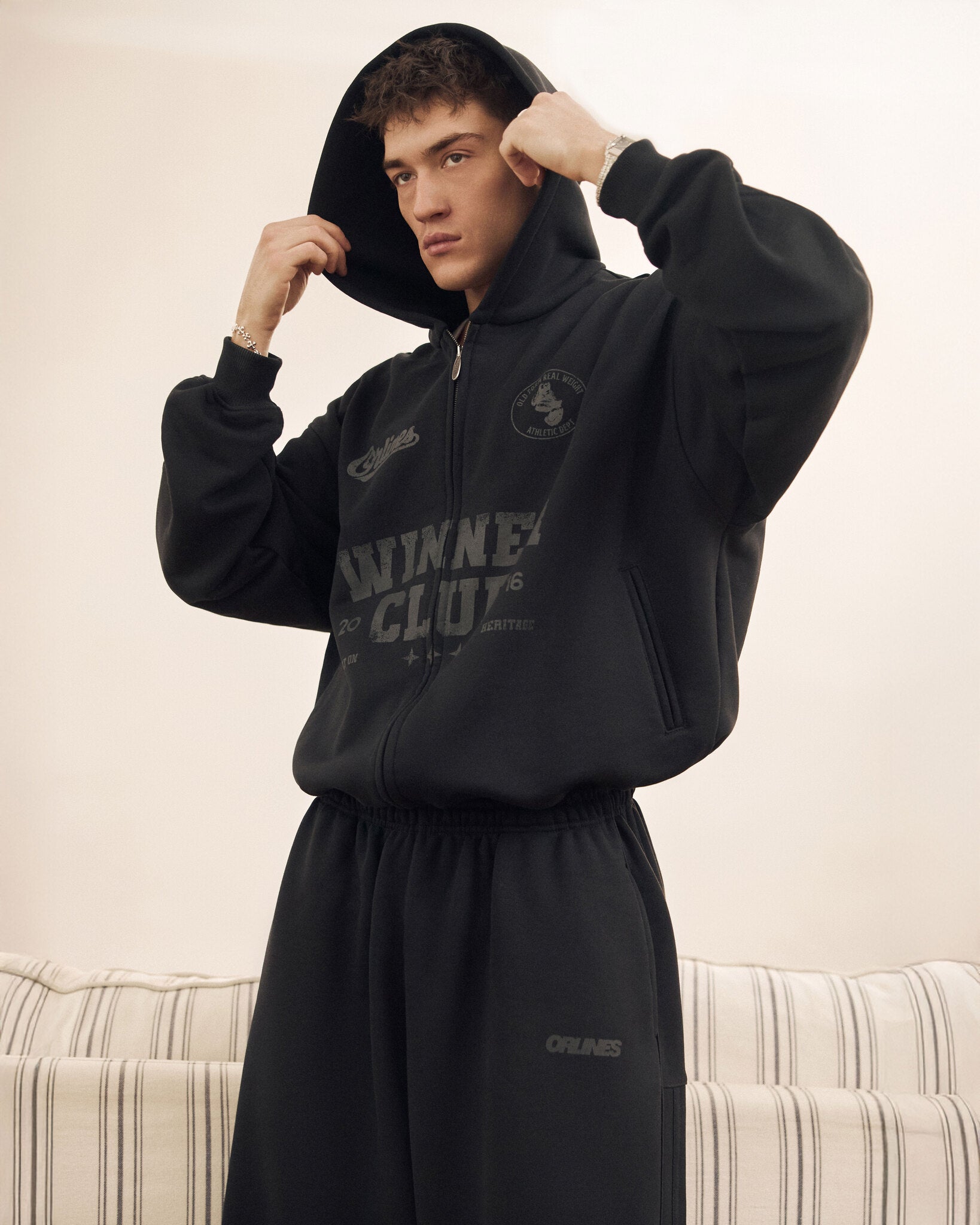 WINNER CLUB ZIP-HOODIE-6