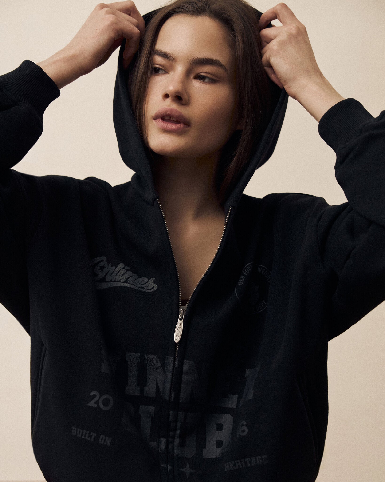 WINNER CLUB ZIP-HOODIE-8